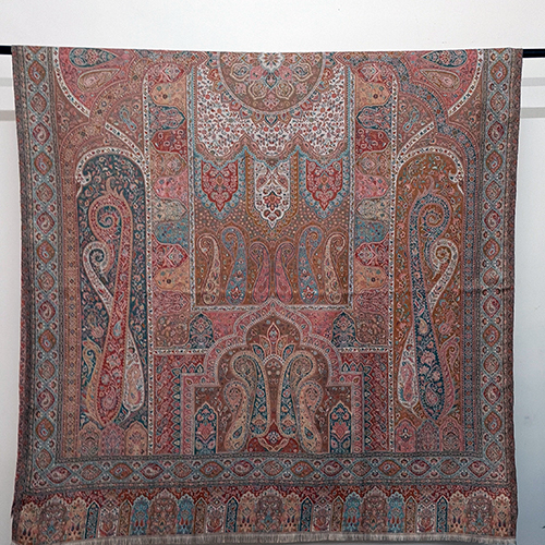 Poly Wool Kani Cutting Shawls