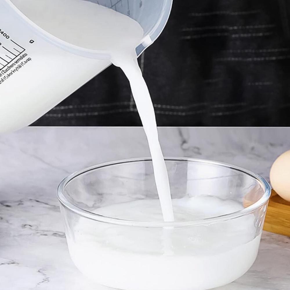 Plastic Baking Measuring Cup 2.5L Measurement with Scale Kitchen Pouring Cup