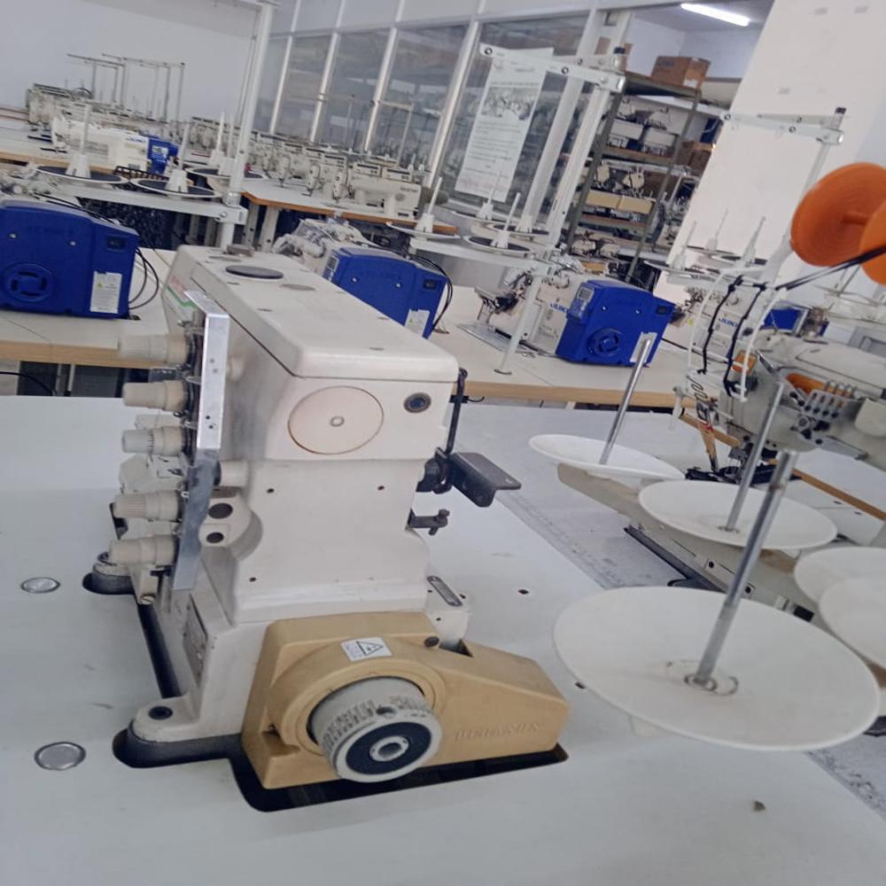 Pegasus W1500 Flatbed Flatlock Sewing Machine - Color: Sand Beige Or Off-white