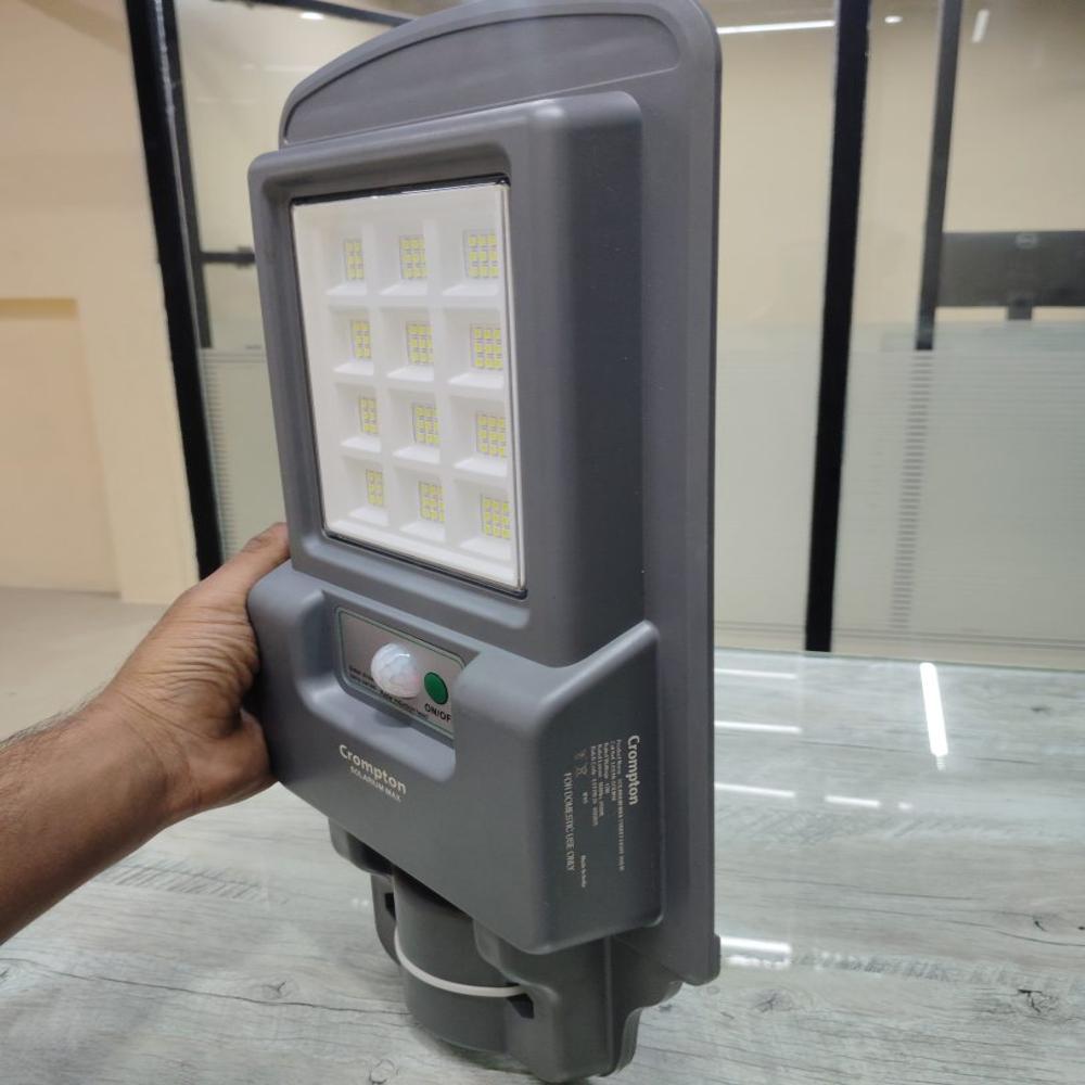 Crompton 12W Solar LED Street Light