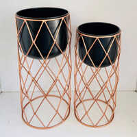 110 Metal Planter With Stand