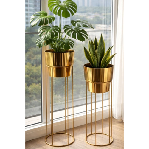 Metal Planter with Stand