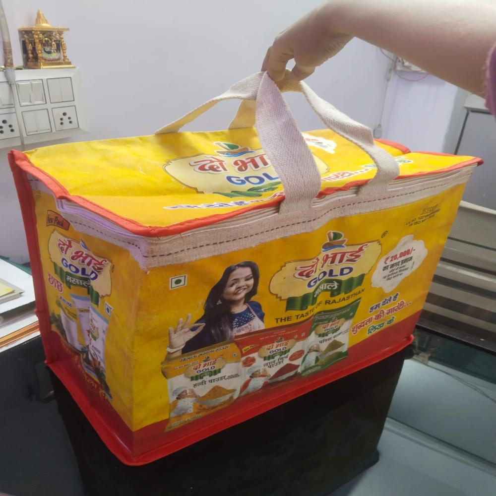 Non Woven Box Bag - Bag Size: Costom