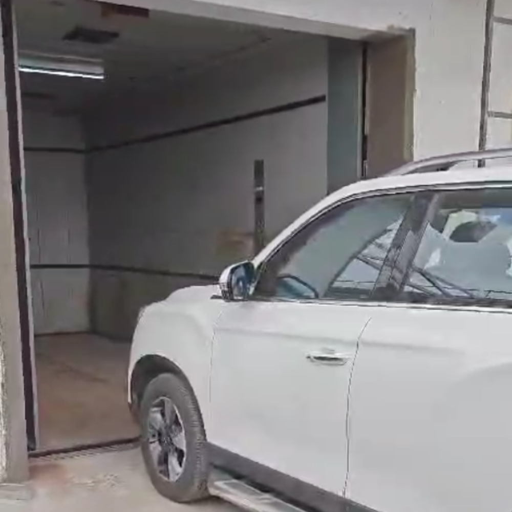 Hydraulic Car Elevator 3 Ton In Kirti Nagar - Capacity: 2500 Kg