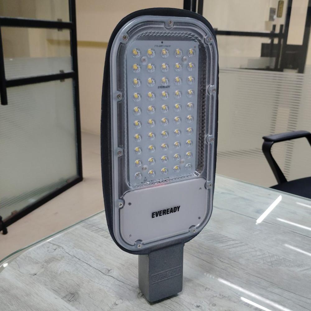 Eveready 45W Sensor Street Light 