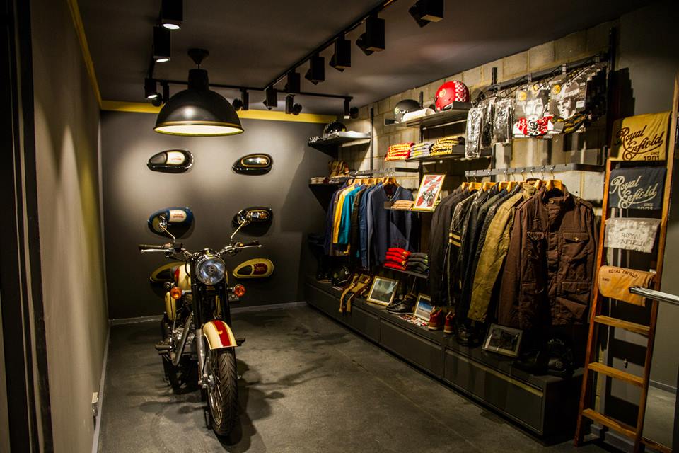 BIKE SHOWROOM INTERIOR