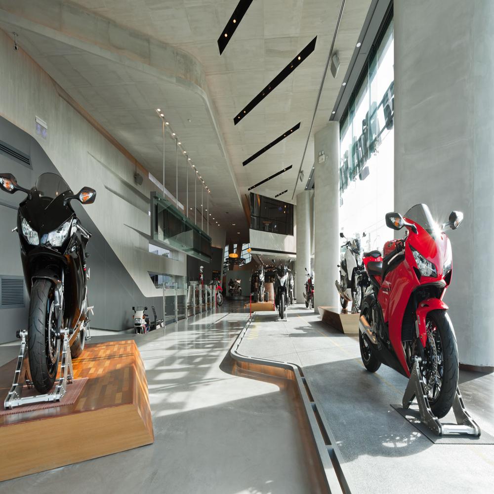 BIKE SHOWROOM INTERIOR