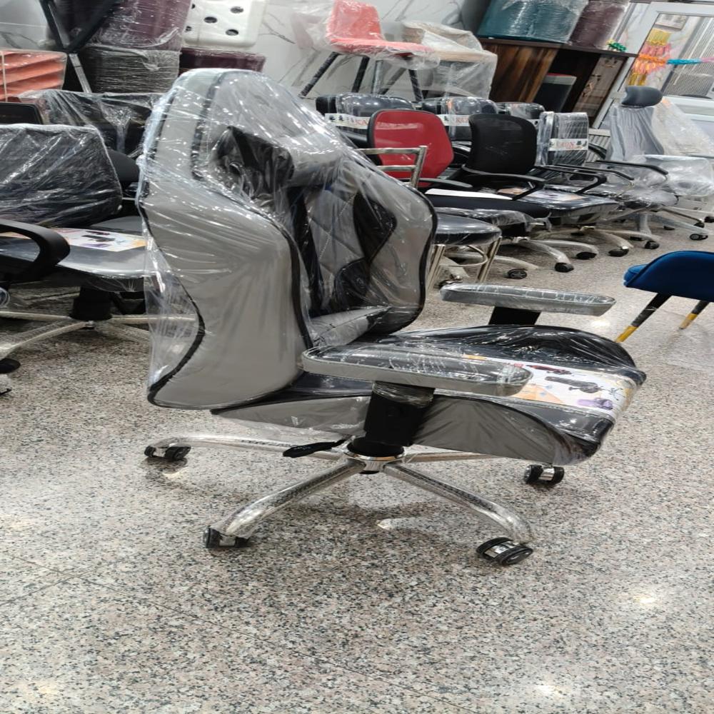 Computer Gaming Chair - Color: Multiple