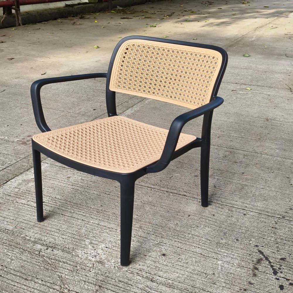 C109 Visitor Cafe Chairs