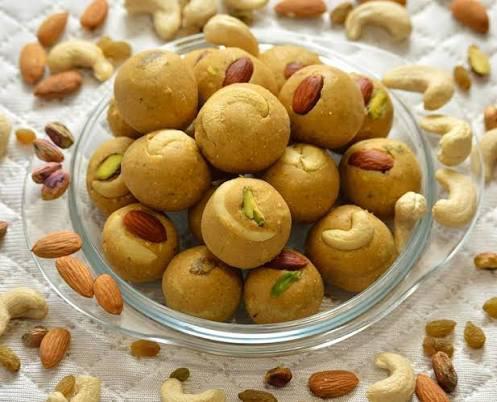 Besan Laddoo