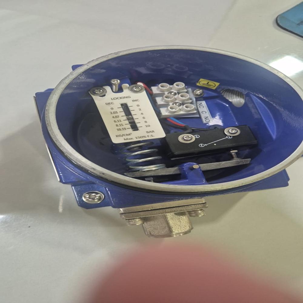 FLP Pressure Switch