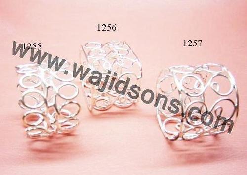 हस्तनिर्मित नैपकिन के छल्ले