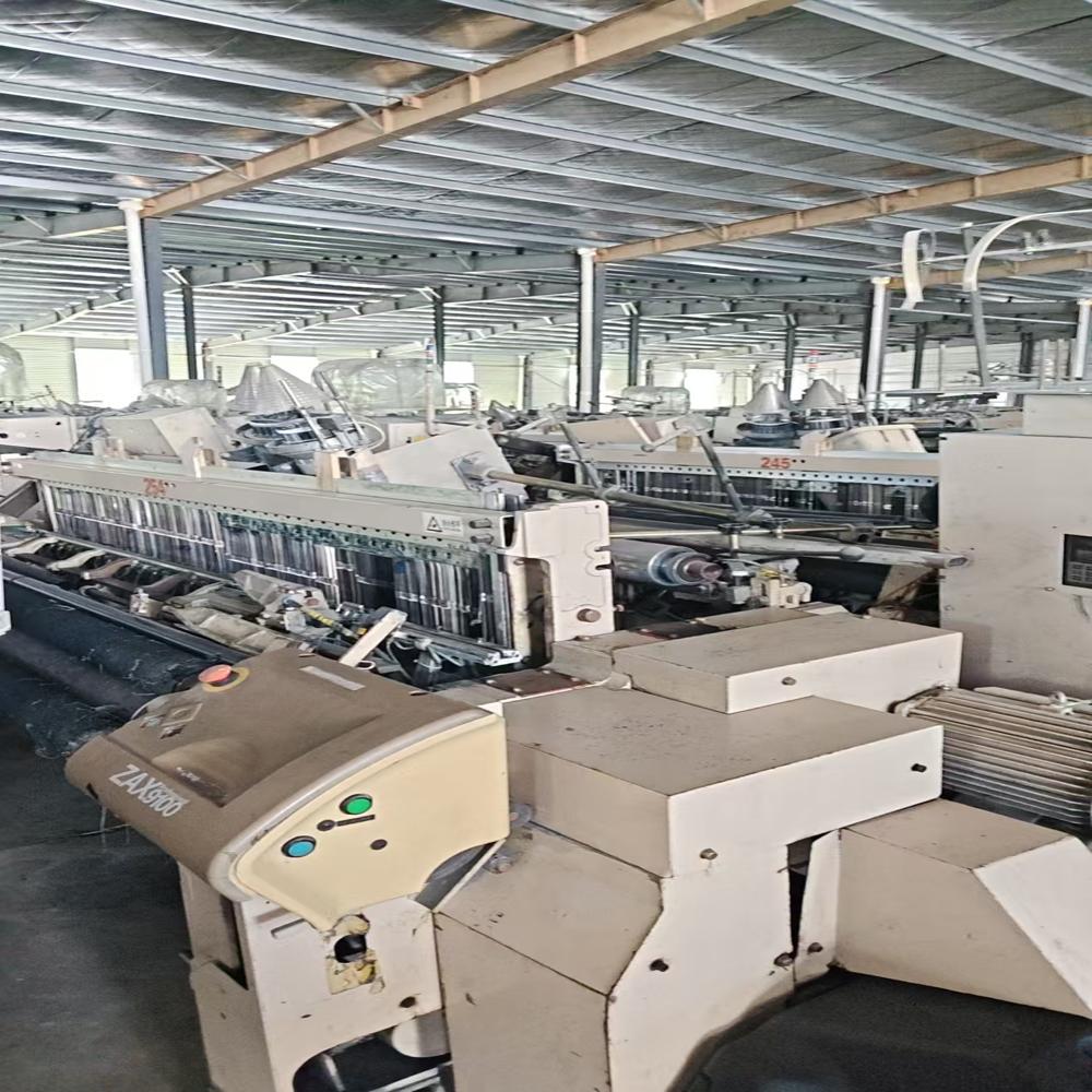 Tsudakama ZAX9100 air jet loom