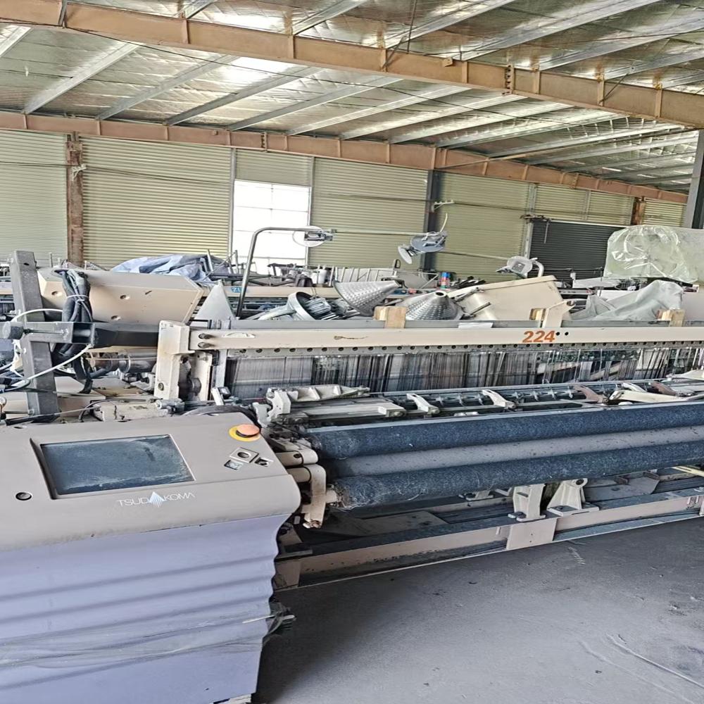 Tsudakama ZAX9100 air jet loom