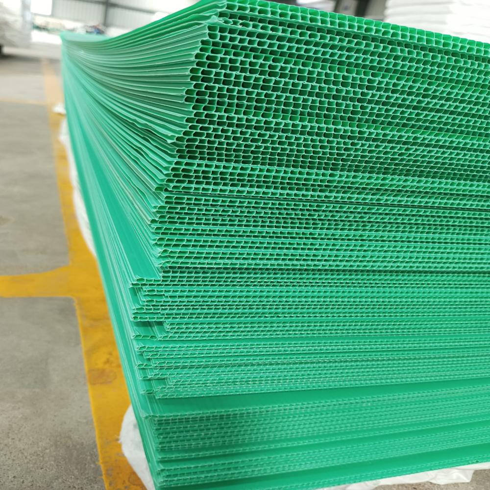 Corflute Sheet - Color: Green