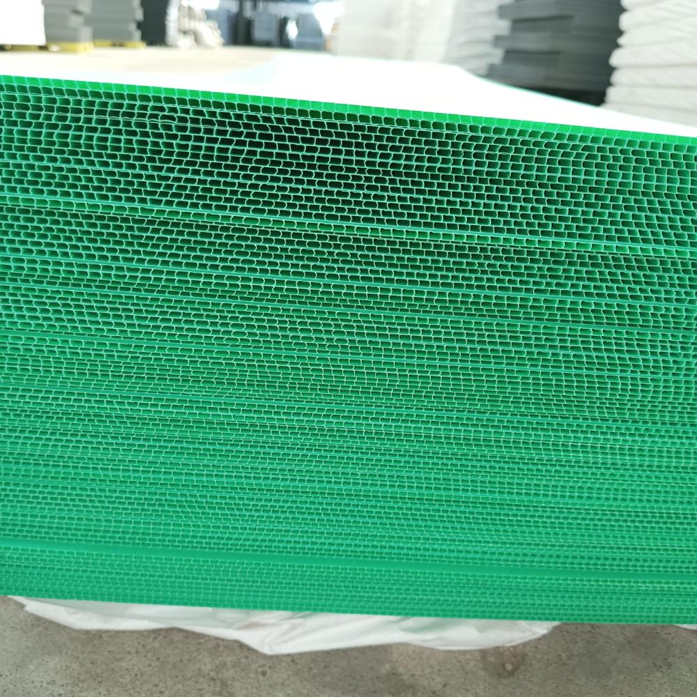 Corflute Sheet - Color: Green