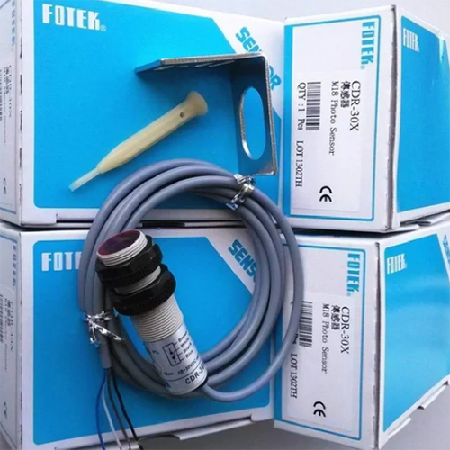 Fotek CDR-30X M18 Photo Sensor Reflex Type