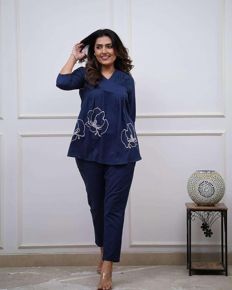 Flower Embroidery Fancy 2 Piece Set