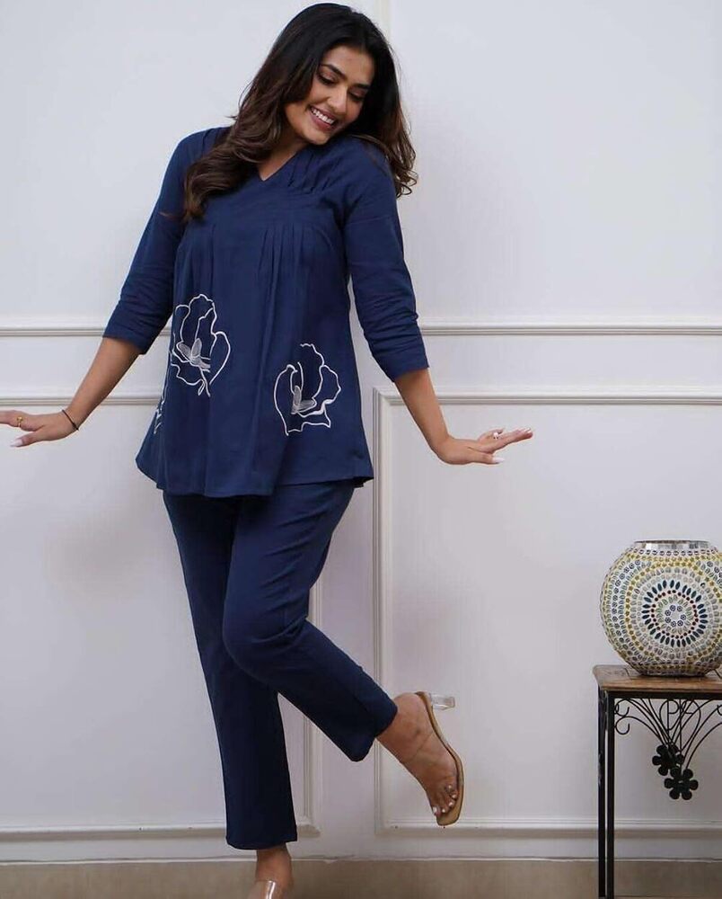 Flower Embroidery Fancy 2 Piece Set