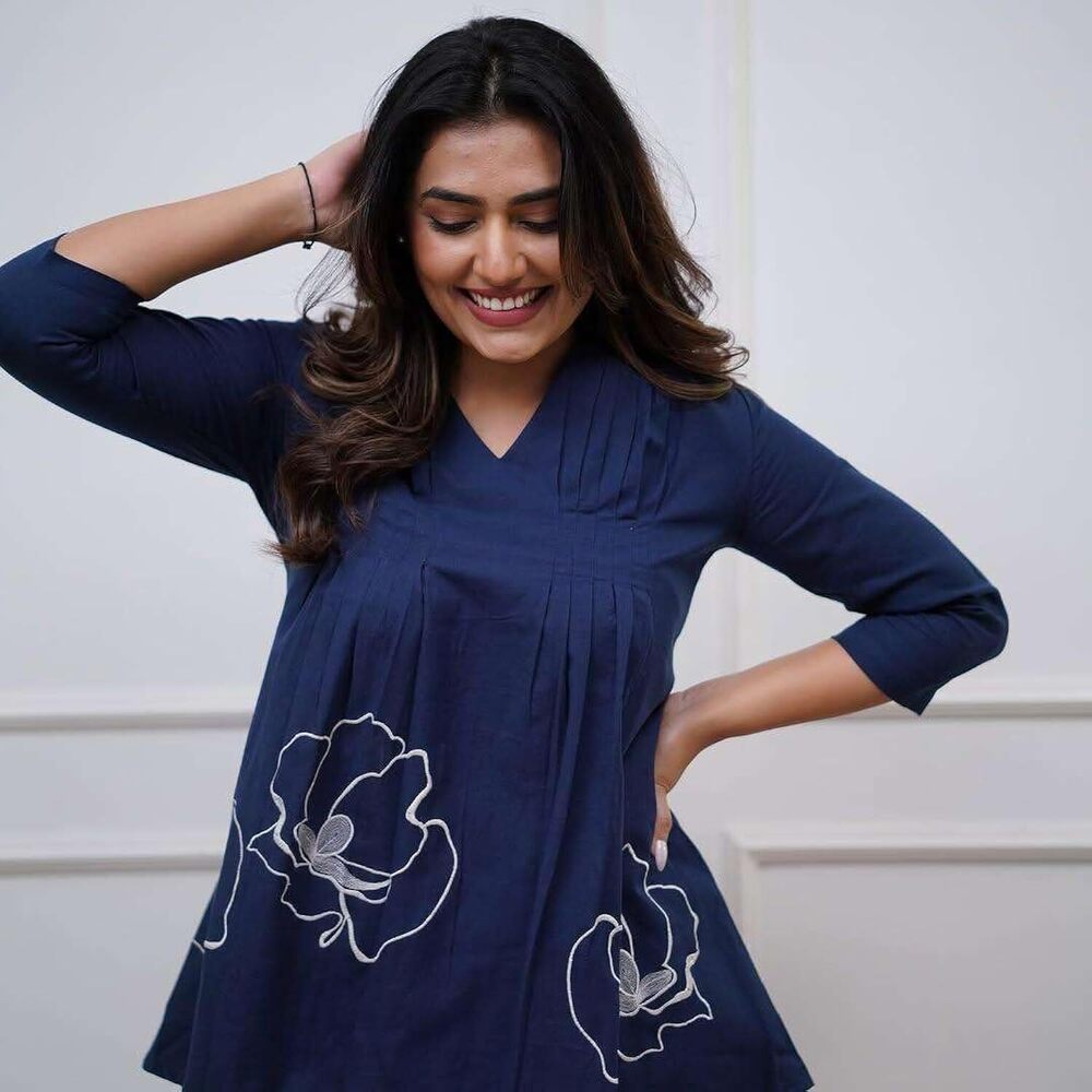 Flower Embroidery Fancy 2 Piece Set