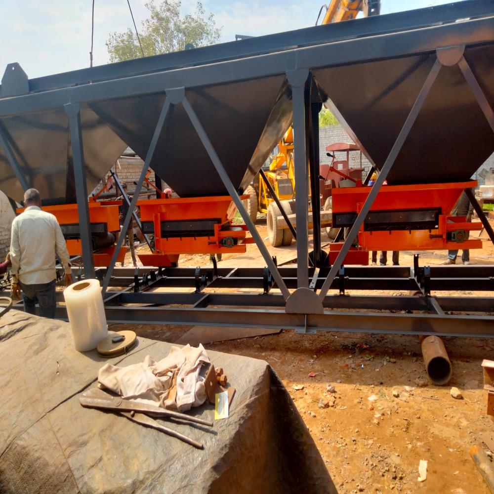 Four Bin Feeder - Automatic Grade: Manual