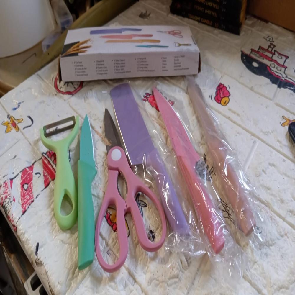 Corrugated 6 Pc Kitchen Knife Set  Professional Knives with Storage Box