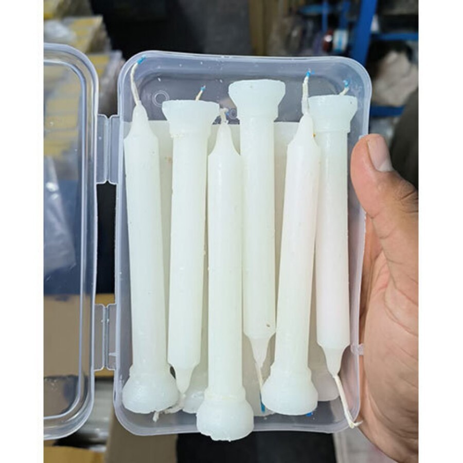 White mould candle