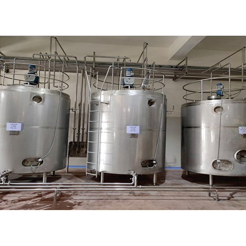 Vertical Milk Storage Tank