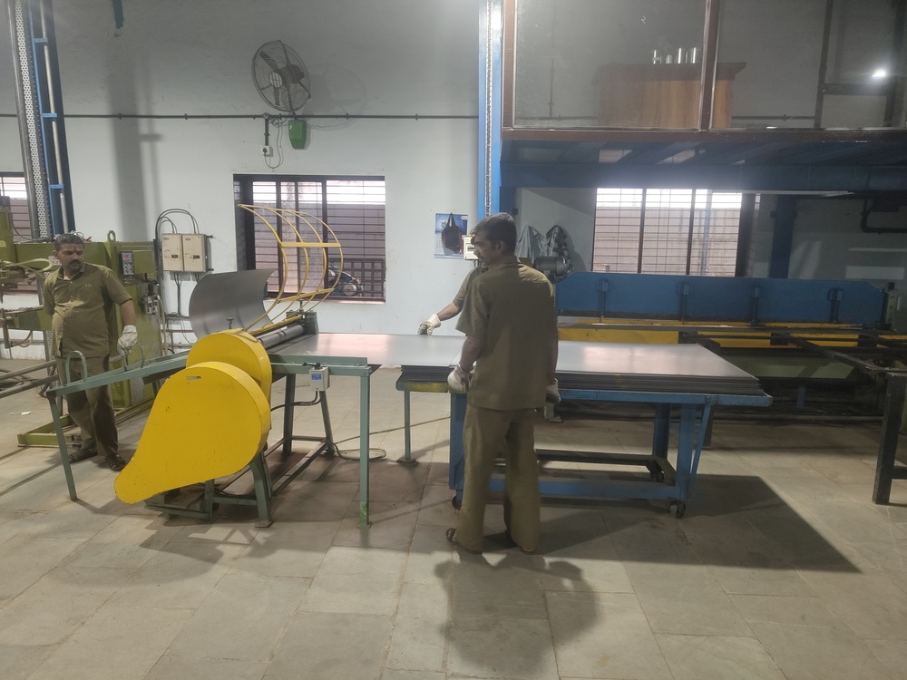 Barrel Body Rolling Machine