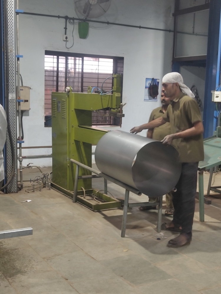 Barrel Body Spot Welding Machine
