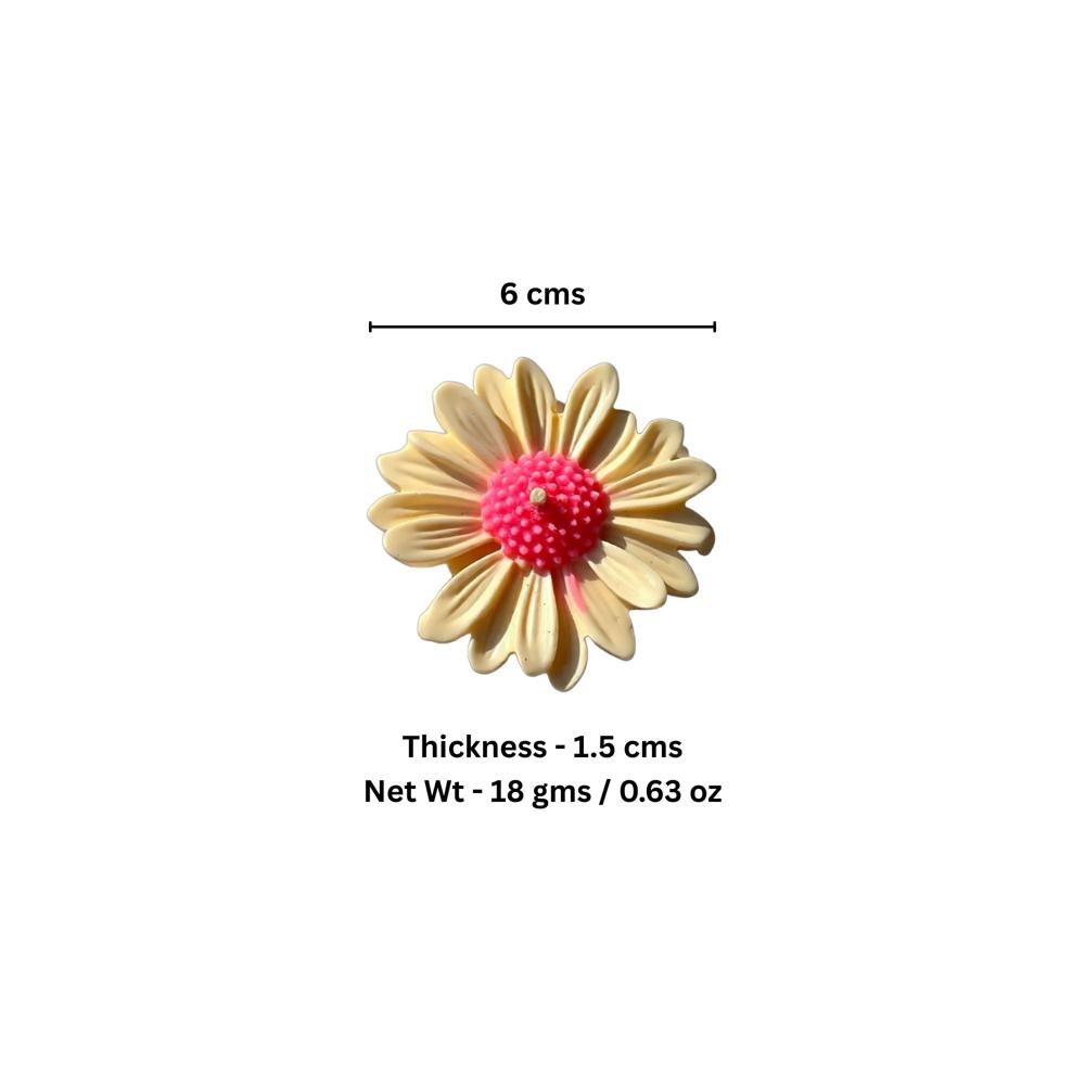 Handcrafted Daisy & Sunflower Flower Candles for Gifting, Events, Decor & Bulk Orders