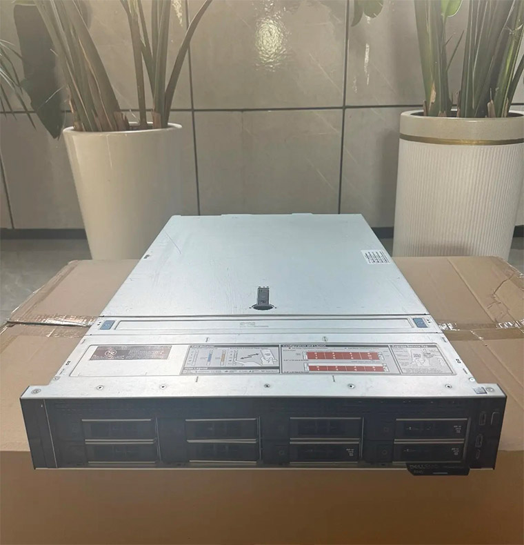 Hot Selling  Dells PowerEdge R740 8SFF 2U Server/2*Heatsink/2*750W/No Rail Kit/Rack
