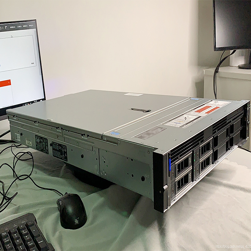 Hot Selling  Dells PowerEdge R740 8SFF 2U Server/2*Heatsink/2*750W/No Rail Kit/Rack