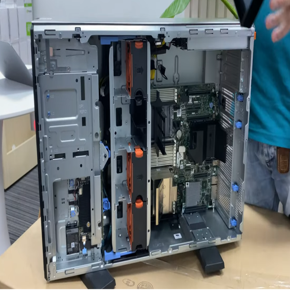 Best Deal   Dell PowerEdge Tower Type T550 Network Server with CPU 32G RAM