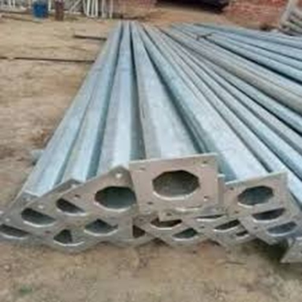Gi Octagonal Lighting Pole - Color: Silver