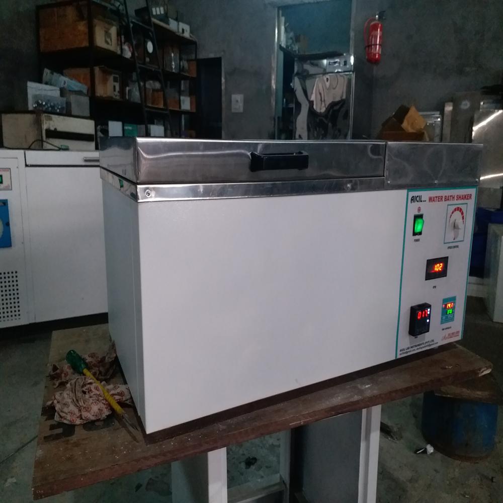 Water Bath Shaker 375x350x225mm