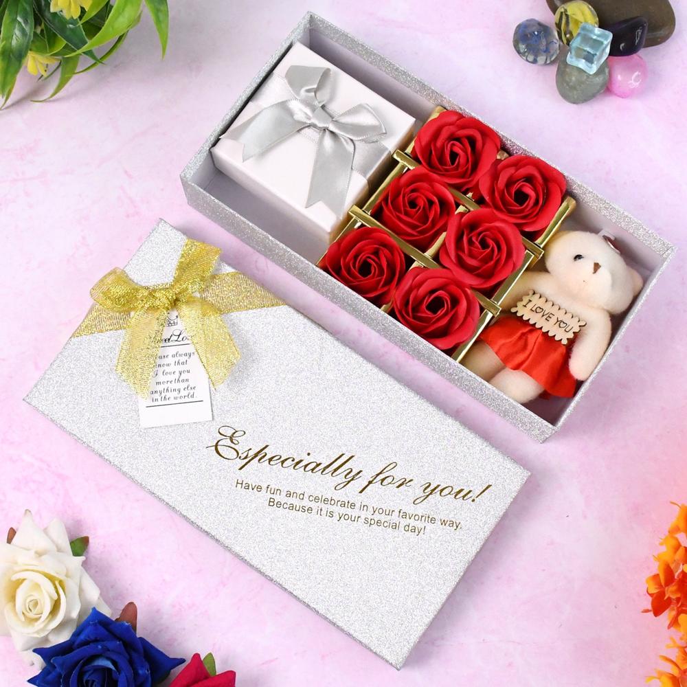 Valentine Day Gift Set Scented Rose Flowers Pack With Teddy - Color: Mix