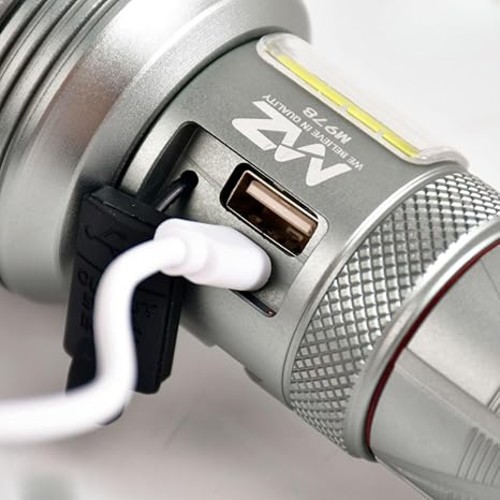 MZ M978 METAL FLASHLIGHT