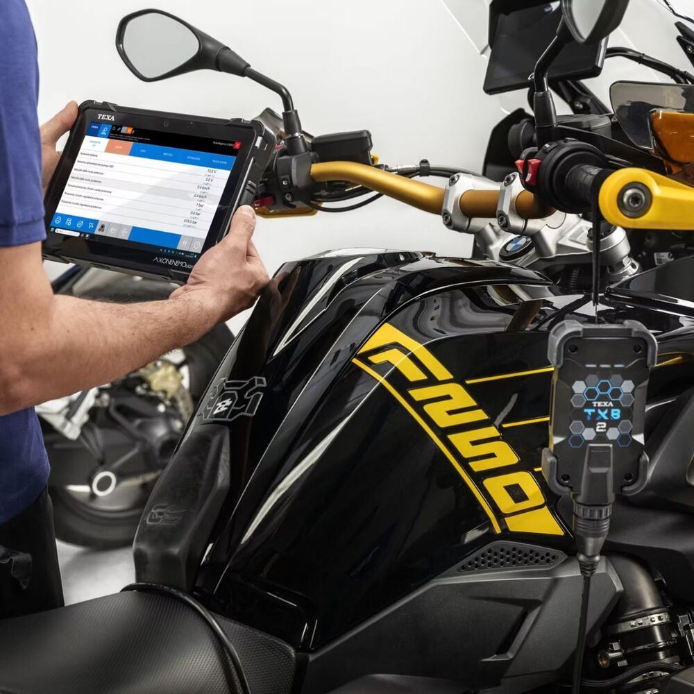 NAVIGATOR TXB 2 Advanced Diagnostic Interface for Bike And Marine Applications