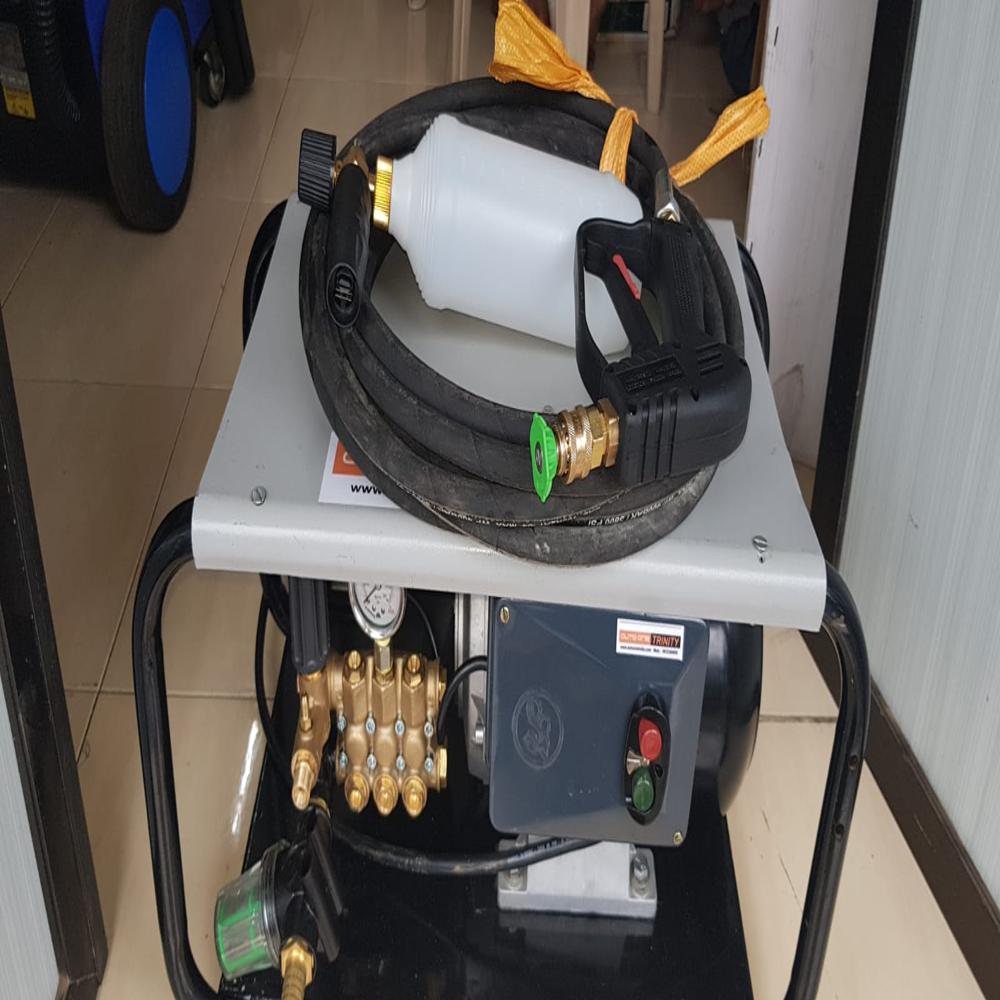 PRESSURE WASHER 