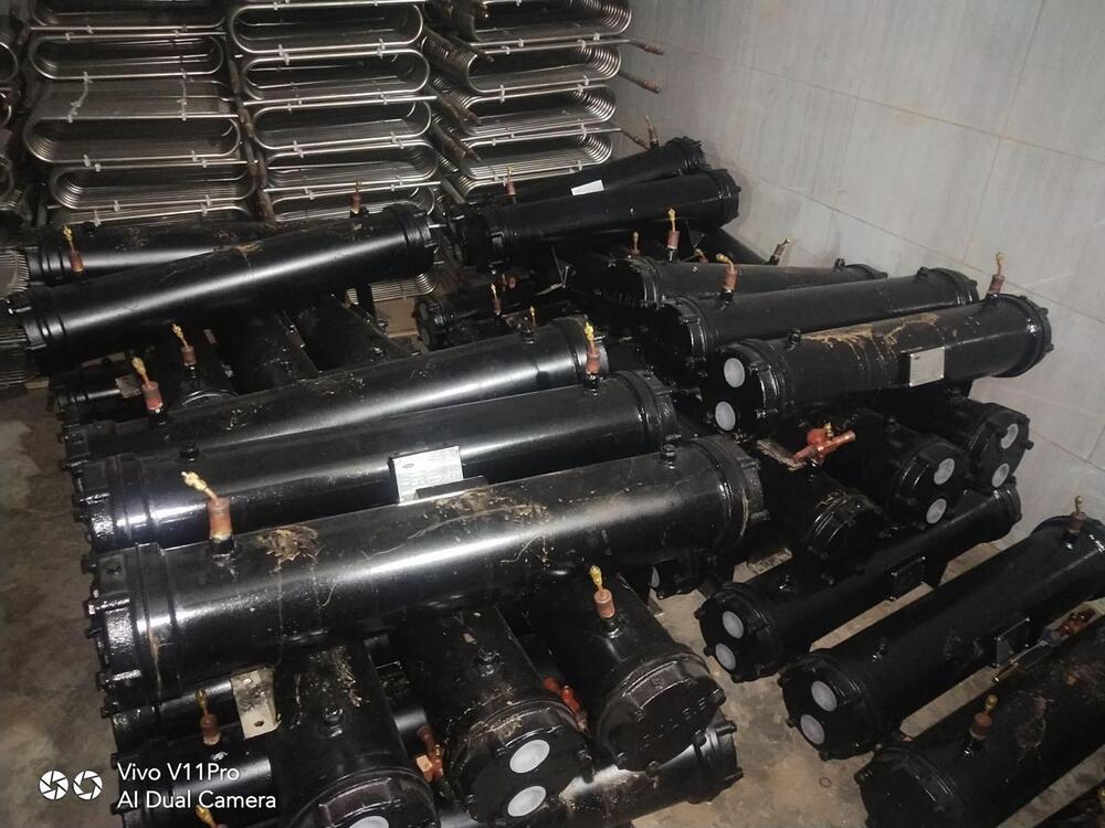 Shell And Tube Heat Exchanger - Diameter: 400 Mm