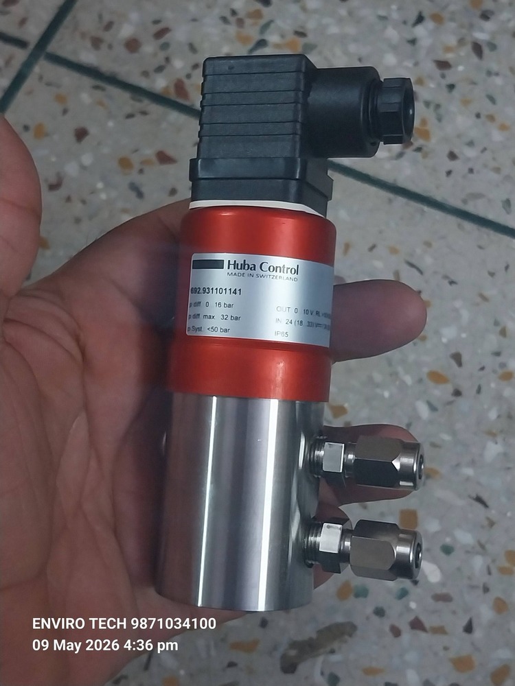Huba Pressure Transmitter Model 692.931101141 Range 0 TO 16 Bar