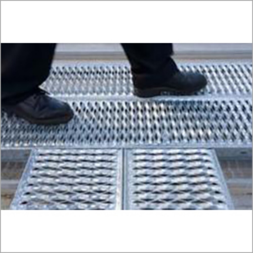 Safety Gratings - Steel, Standard Dimensions, Silver | High Load Capacity, Durable, Open Pattern, Weather-resistant For Industrial Walkways