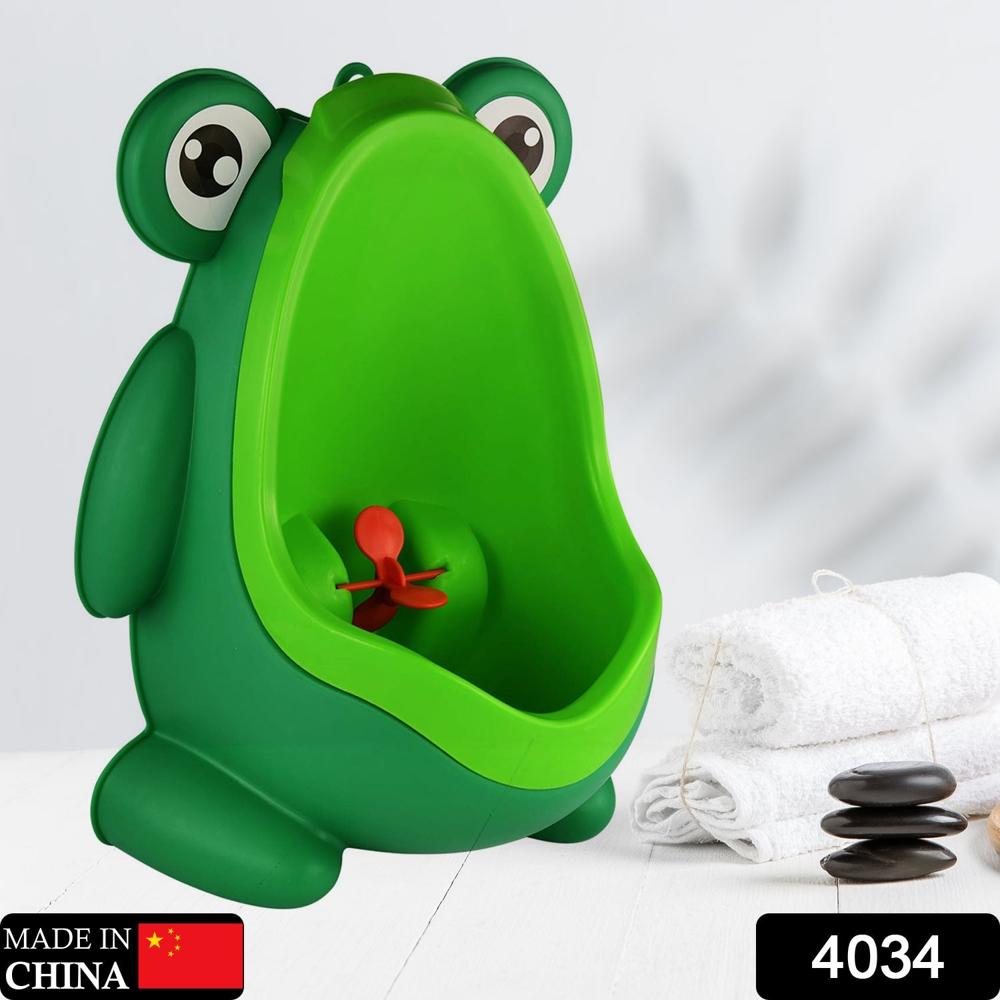 Cute Frog Standing Potty Training Urinal For Boys - Toilet With Funny Aiming Target - Color: Mix