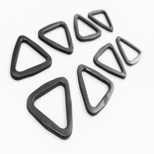 Plastic Triangle Bag Buckle - Color: As Per The Requirement