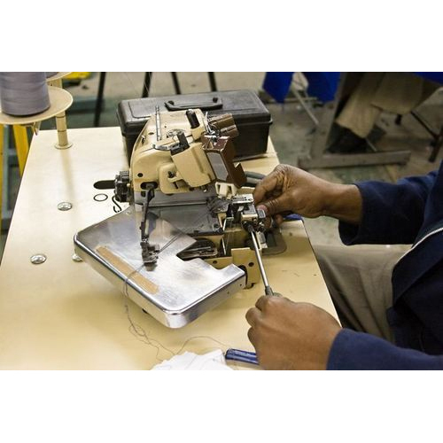 Industrial sewing machine service
