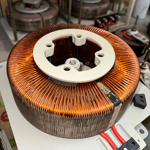Variable Auto Transformers