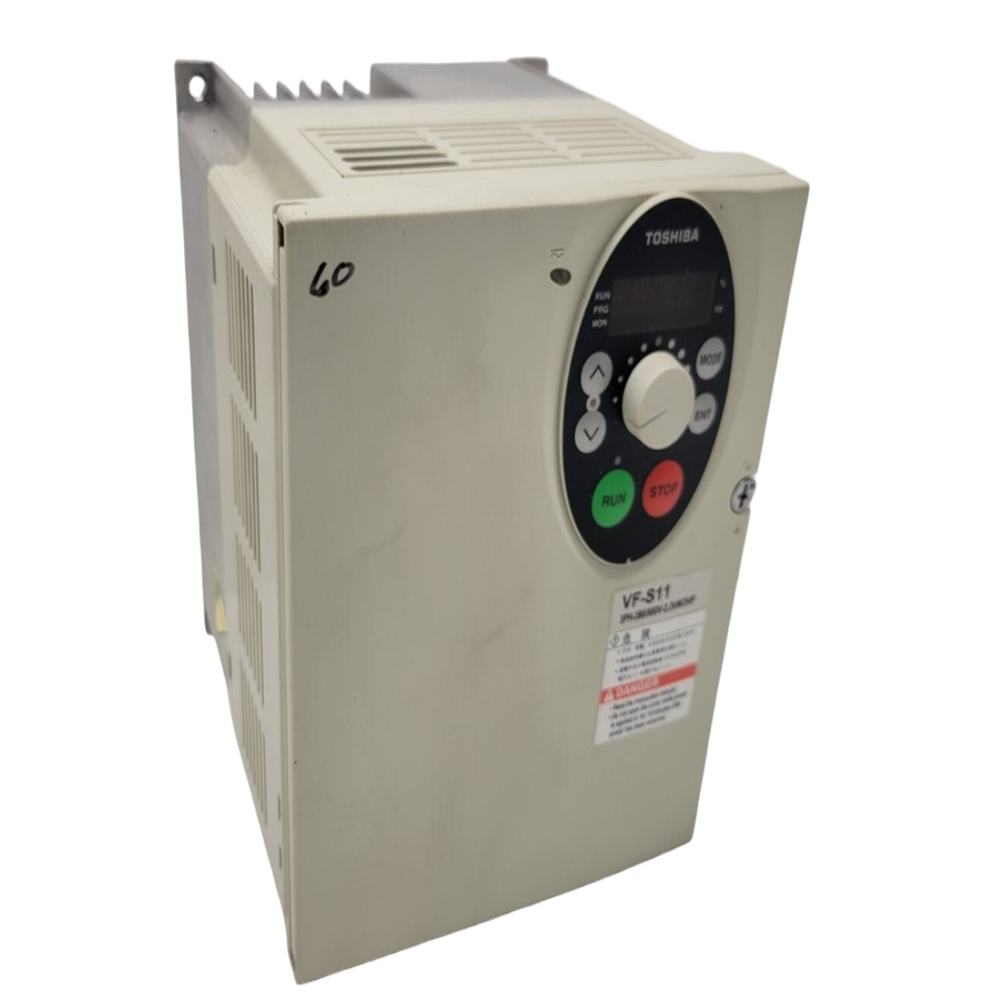 TOSHIBA VFS11-4022PL-WN Frequency converter