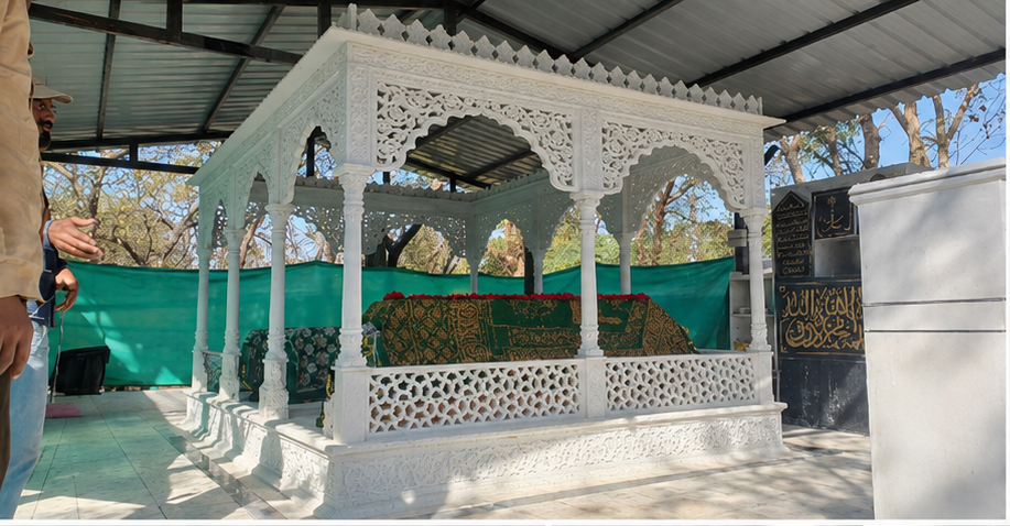 Marble Majar - Color: White