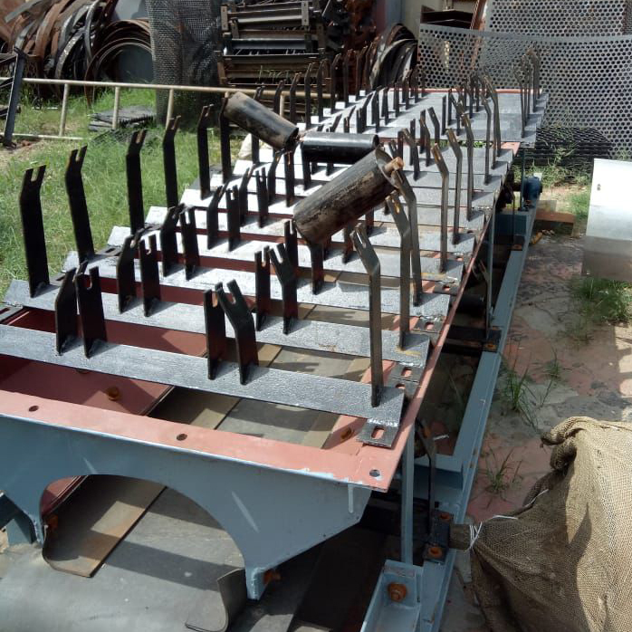 Three Rollers Stand